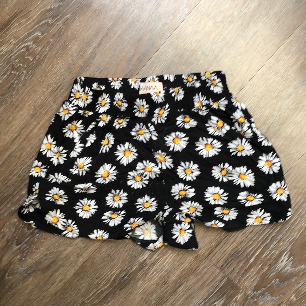 Flowy shorts